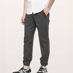 Lululemon sz M Great Wall Pant 32" Obsidian Men's Black Pants great condition